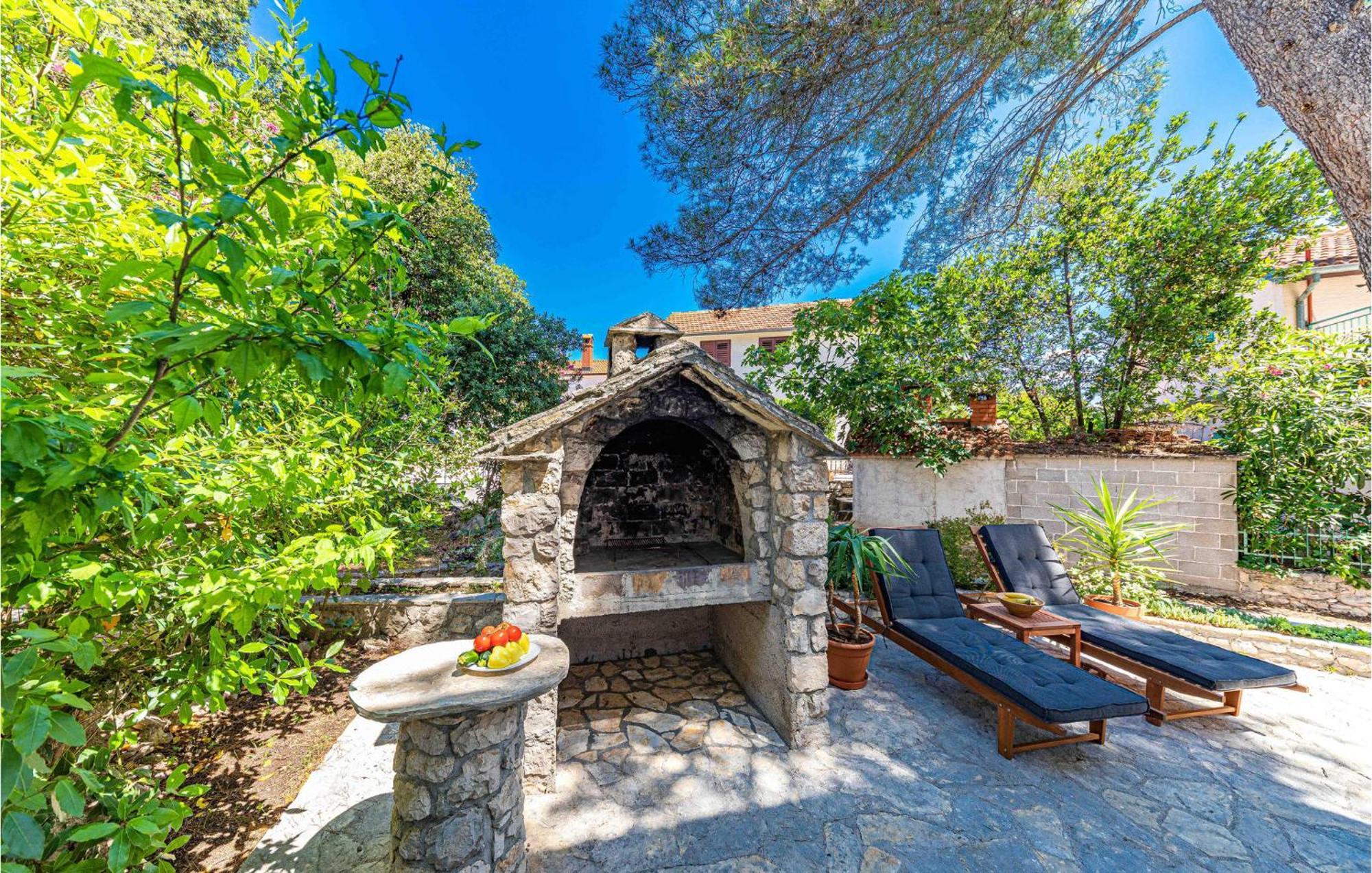 3 Bedroom Lovely Home In Jadrija Rom bilde